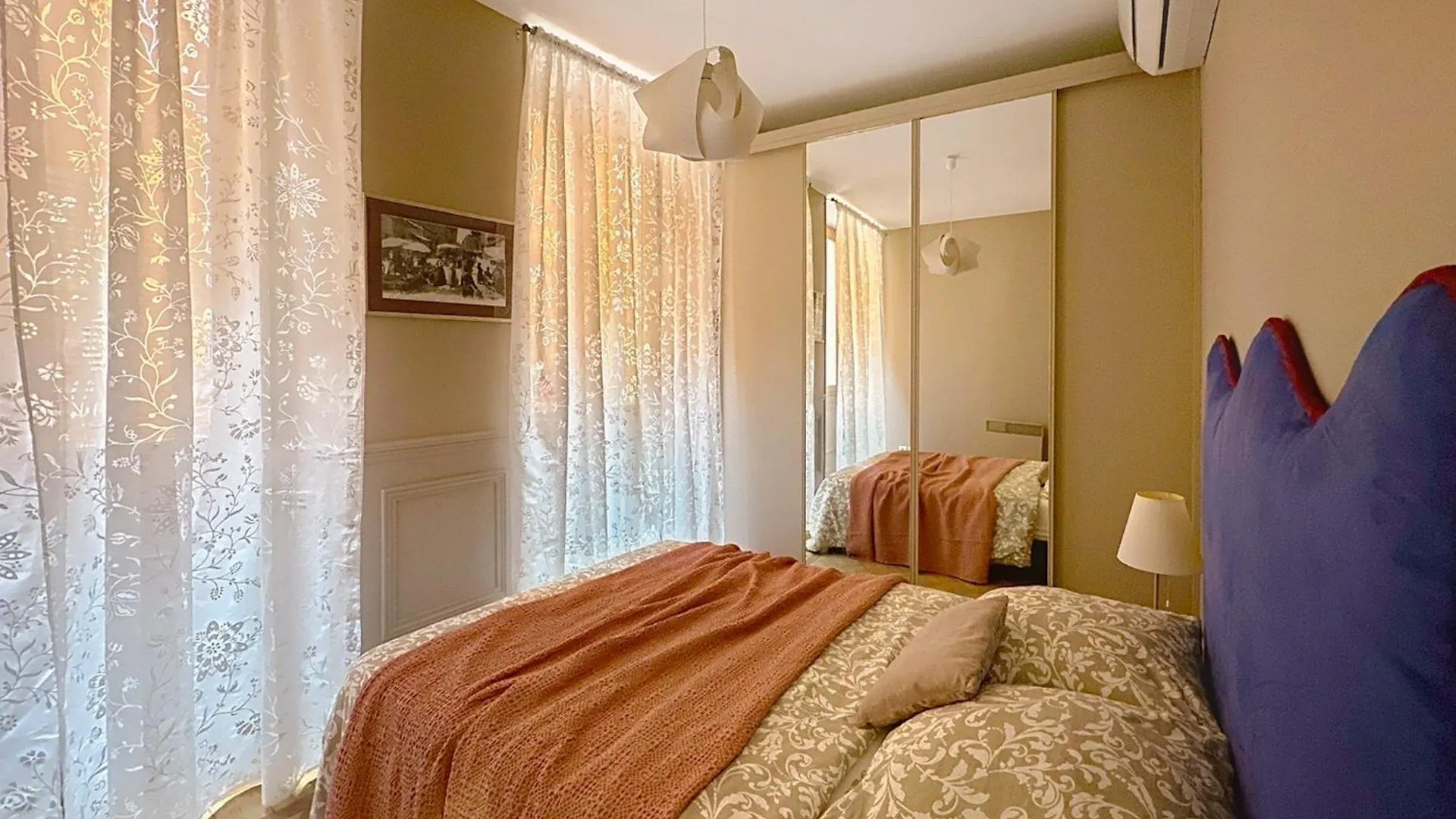Elegant Old Nice Escape Apartment 0*,